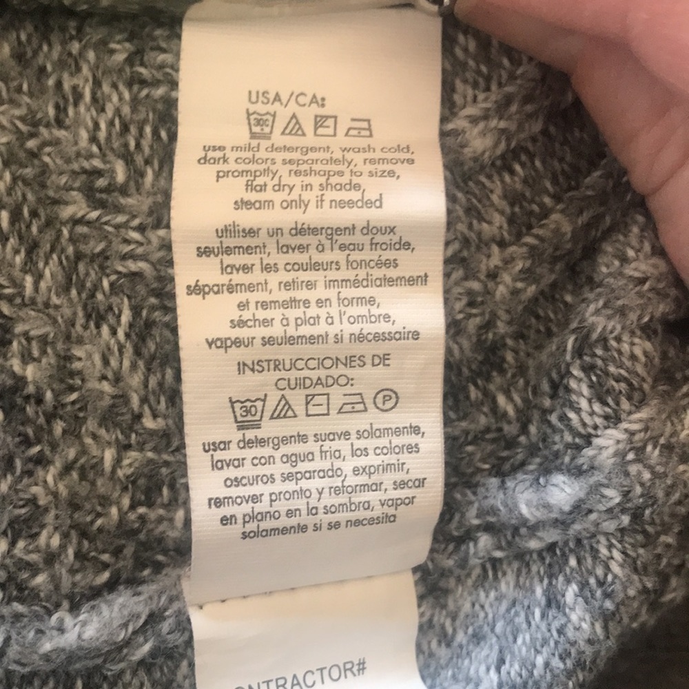 Calvin Klein Jeans Women's Crew-Neck High-Low Sweater, M, Gray & White - Picture 11 of 11